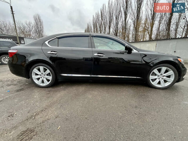 Черный Лексус ЛС, объемом двигателя 4.97 л и пробегом 210 тыс. км за 16500 $, фото 2 на Automoto.ua