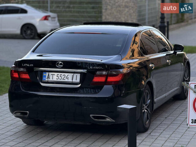 Черный Лексус ЛС, объемом двигателя 4.61 л и пробегом 300 тыс. км за 9900 $, фото 24 на Automoto.ua