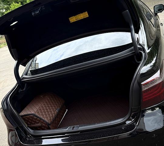 Черный Лексус ЛС, объемом двигателя 4.6 л и пробегом 200 тыс. км за 12221 $, фото 1 на Automoto.ua