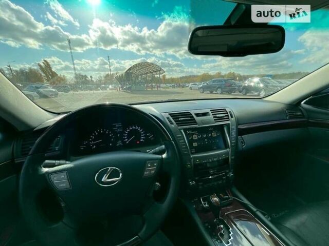 Чорний Лексус ЛС, об'ємом двигуна 4.6 л та пробігом 141 тис. км за 16000 $, фото 8 на Automoto.ua