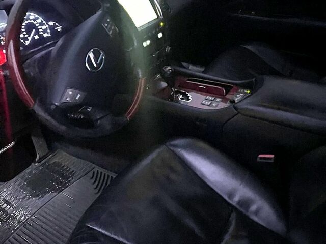 Черный Лексус ЛС, объемом двигателя 4.6 л и пробегом 0 тыс. км за 12999 $, фото 10 на Automoto.ua