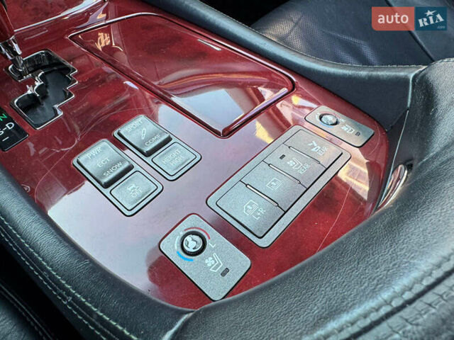 Чорний Лексус ЛС, об'ємом двигуна 4.6 л та пробігом 245 тис. км за 12700 $, фото 30 на Automoto.ua