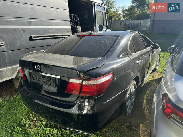 Черный Лексус ЛС, объемом двигателя 4.61 л и пробегом 350 тыс. км за 3950 $, фото 2 на Automoto.ua