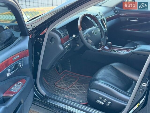 Чорний Лексус ЛС, об'ємом двигуна 4.61 л та пробігом 260 тис. км за 7300 $, фото 15 на Automoto.ua