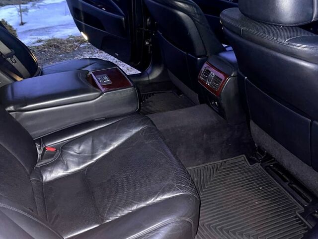 Черный Лексус ЛС, объемом двигателя 4.6 л и пробегом 0 тыс. км за 12999 $, фото 7 на Automoto.ua