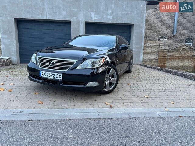 Чорний Лексус ЛС, об'ємом двигуна 4.61 л та пробігом 287 тис. км за 12500 $, фото 10 на Automoto.ua