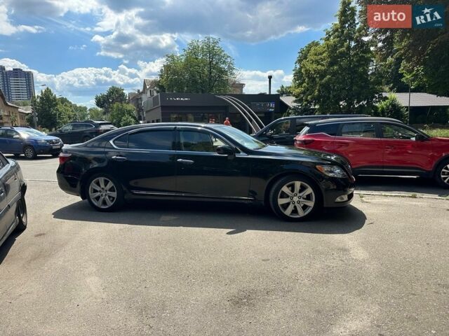 Черный Лексус ЛС, объемом двигателя 4.97 л и пробегом 300 тыс. км за 12000 $, фото 13 на Automoto.ua