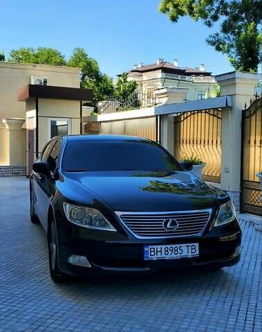 Чорний Лексус ЛС, об'ємом двигуна 4.61 л та пробігом 200 тис. км за 17500 $, фото 9 на Automoto.ua