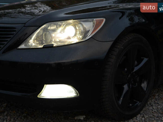 Черный Лексус ЛС, объемом двигателя 4.61 л и пробегом 275 тыс. км за 13900 $, фото 9 на Automoto.ua