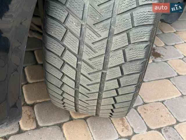 Черный Лексус ЛС, объемом двигателя 4.97 л и пробегом 222 тыс. км за 9900 $, фото 46 на Automoto.ua