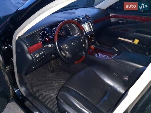 Черный Лексус ЛС, объемом двигателя 4.97 л и пробегом 229 тыс. км за 10800 $, фото 11 на Automoto.ua