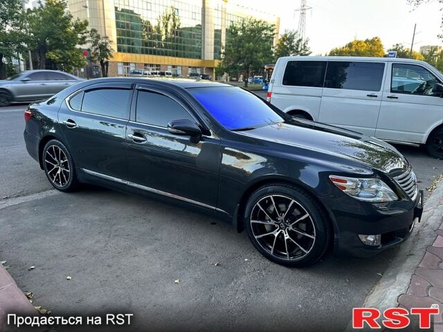 Чорний Лексус ЛС, об'ємом двигуна 4.6 л та пробігом 356 тис. км за 12000 $, фото 7 на Automoto.ua