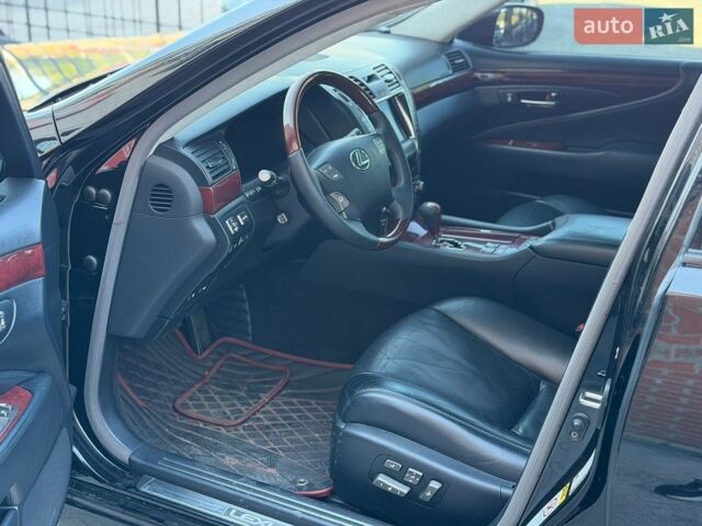 Чорний Лексус ЛС, об'ємом двигуна 4.61 л та пробігом 260 тис. км за 7300 $, фото 14 на Automoto.ua