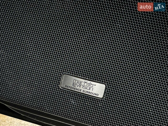 Черный Лексус ЛС, объемом двигателя 4.6 л и пробегом 175 тыс. км за 9900 $, фото 69 на Automoto.ua