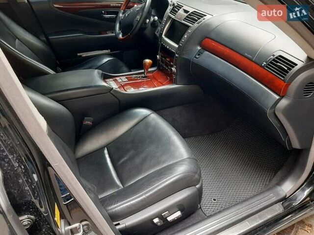 Черный Лексус ЛС, объемом двигателя 4.97 л и пробегом 229 тыс. км за 10800 $, фото 13 на Automoto.ua