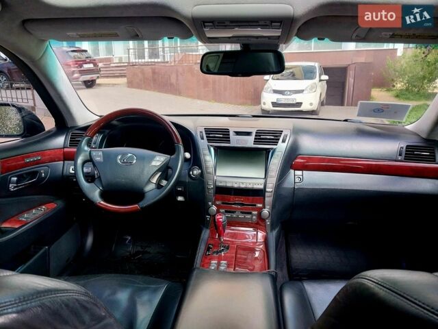 Чорний Лексус ЛС, об'ємом двигуна 4.6 л та пробігом 227 тис. км за 11000 $, фото 6 на Automoto.ua