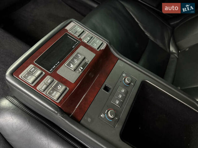 Черный Лексус ЛС, объемом двигателя 4.6 л и пробегом 175 тыс. км за 9900 $, фото 63 на Automoto.ua