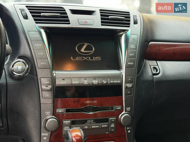 Чорний Лексус ЛС, об'ємом двигуна 4.6 л та пробігом 260 тис. км за 6999 $, фото 64 на Automoto.ua