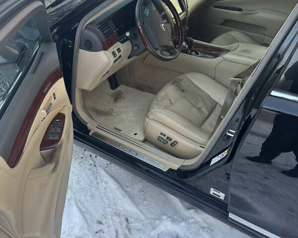 Черный Лексус ЛС, объемом двигателя 4.61 л и пробегом 393 тыс. км за 8500 $, фото 4 на Automoto.ua