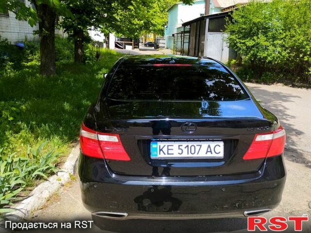 Черный Лексус ЛС, объемом двигателя 4.6 л и пробегом 276 тыс. км за 10200 $, фото 12 на Automoto.ua