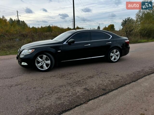 Черный Лексус ЛС, объемом двигателя 4.61 л и пробегом 229 тыс. км за 12000 $, фото 1 на Automoto.ua
