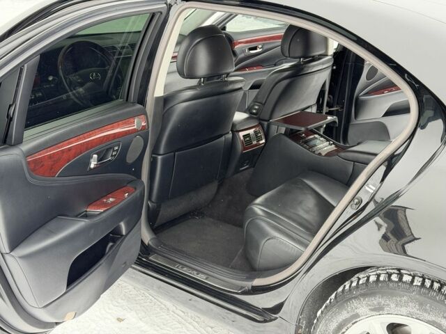 Черный Лексус ЛС, объемом двигателя 4.6 л и пробегом 277 тыс. км за 14999 $, фото 9 на Automoto.ua