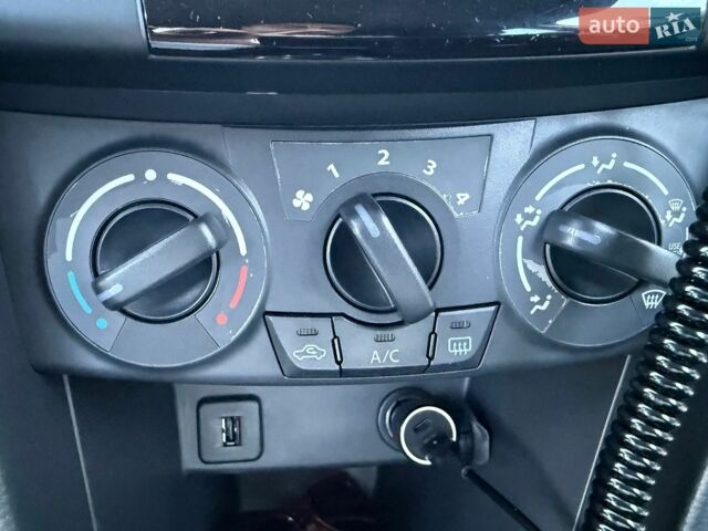 Чорний Лексус ЛС, об'ємом двигуна 4.61 л та пробігом 266 тис. км за 7600 $, фото 10 на Automoto.ua