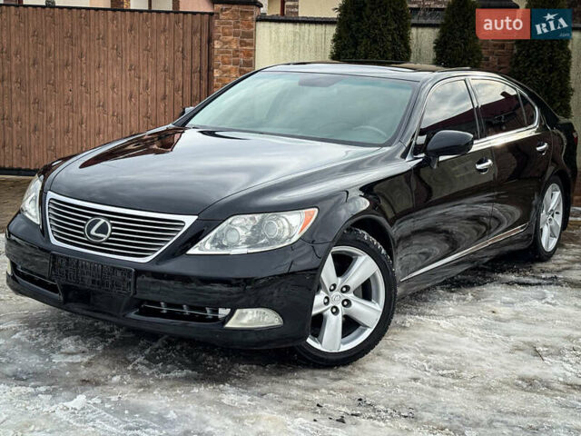 Черный Лексус ЛС, объемом двигателя 4.6 л и пробегом 175 тыс. км за 9900 $, фото 12 на Automoto.ua