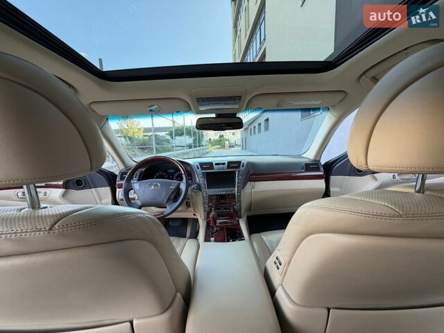 Черный Лексус ЛС, объемом двигателя 4.61 л и пробегом 235 тыс. км за 10950 $, фото 39 на Automoto.ua