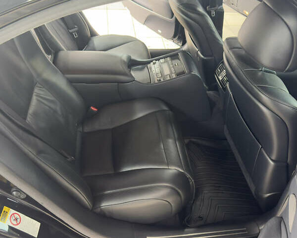 Черный Лексус ЛС, объемом двигателя 4.61 л и пробегом 190 тыс. км за 13500 $, фото 20 на Automoto.ua