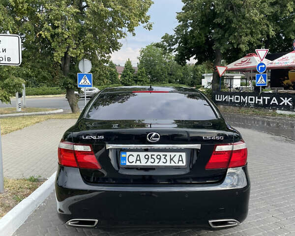 Черный Лексус ЛС, объемом двигателя 4.6 л и пробегом 233 тыс. км за 10500 $, фото 4 на Automoto.ua