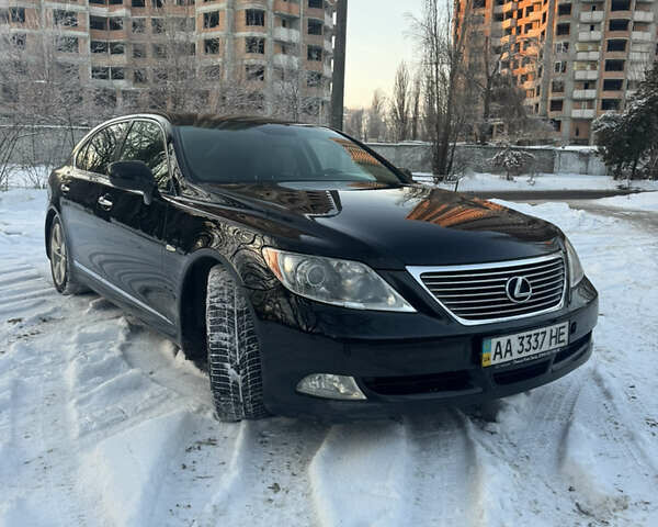 Черный Лексус ЛС, объемом двигателя 4.61 л и пробегом 393 тыс. км за 8500 $, фото 2 на Automoto.ua