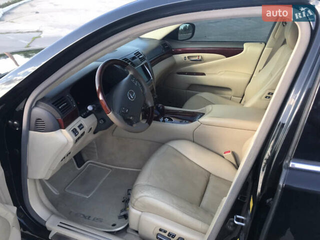 Чорний Лексус ЛС, об'ємом двигуна 4.61 л та пробігом 176 тис. км за 12900 $, фото 5 на Automoto.ua