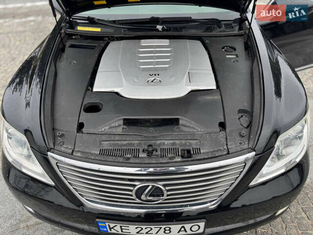 Чорний Лексус ЛС, об'ємом двигуна 4.61 л та пробігом 272 тис. км за 8900 $, фото 23 на Automoto.ua