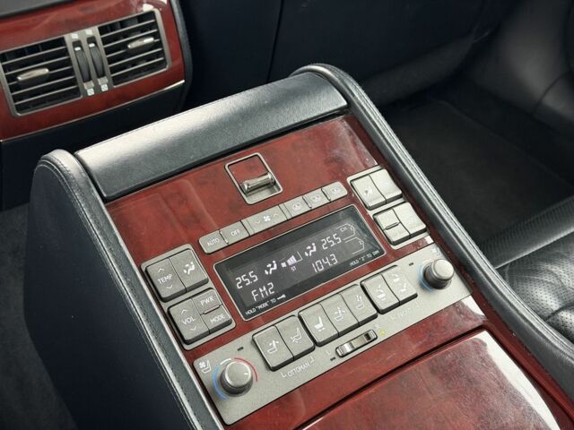 Черный Лексус ЛС, объемом двигателя 4.6 л и пробегом 277 тыс. км за 14999 $, фото 16 на Automoto.ua