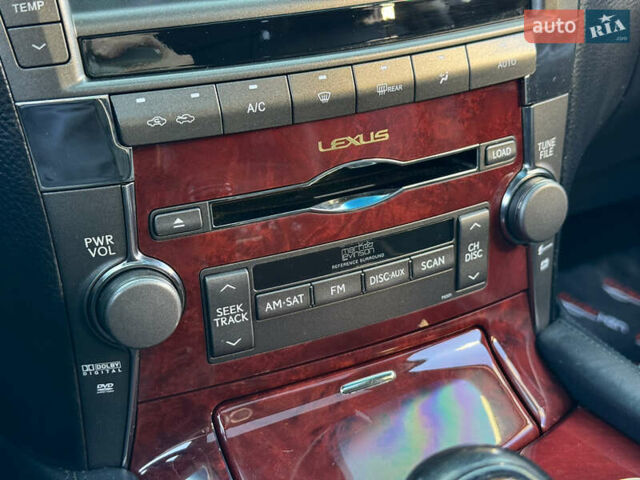 Черный Лексус ЛС, объемом двигателя 4.6 л и пробегом 251 тыс. км за 13500 $, фото 30 на Automoto.ua