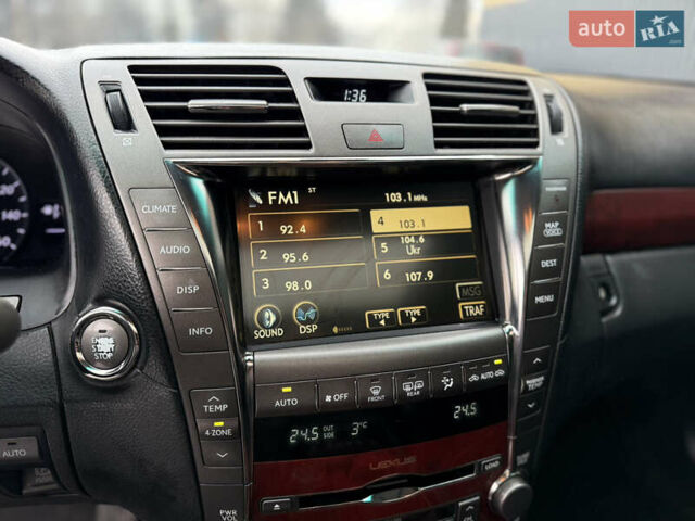 Чорний Лексус ЛС, об'ємом двигуна 4.6 л та пробігом 260 тис. км за 6999 $, фото 34 на Automoto.ua