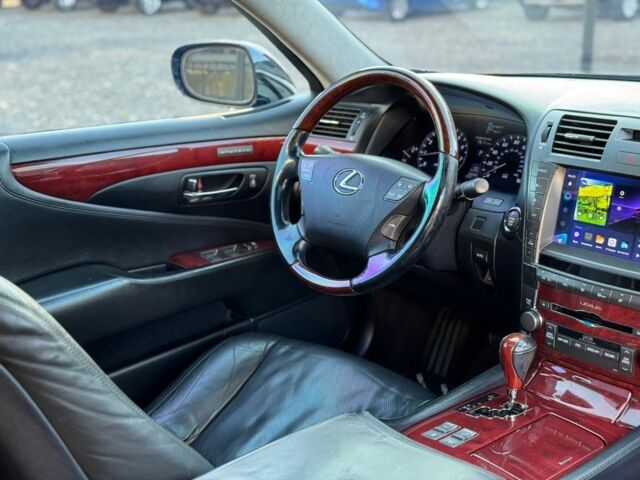 Чорний Лексус ЛС, об'ємом двигуна 4.6 л та пробігом 245 тис. км за 12700 $, фото 12 на Automoto.ua