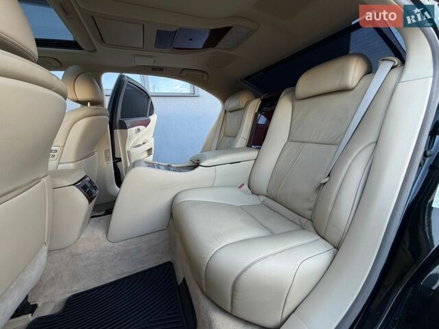Черный Лексус ЛС, объемом двигателя 4.61 л и пробегом 235 тыс. км за 10950 $, фото 27 на Automoto.ua