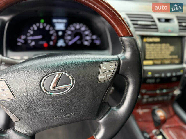 Чорний Лексус ЛС, об'ємом двигуна 4.6 л та пробігом 260 тис. км за 6999 $, фото 45 на Automoto.ua