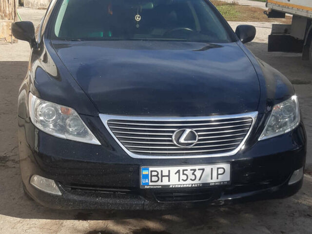 Черный Лексус ЛС, объемом двигателя 4.61 л и пробегом 157 тыс. км за 13000 $, фото 4 на Automoto.ua