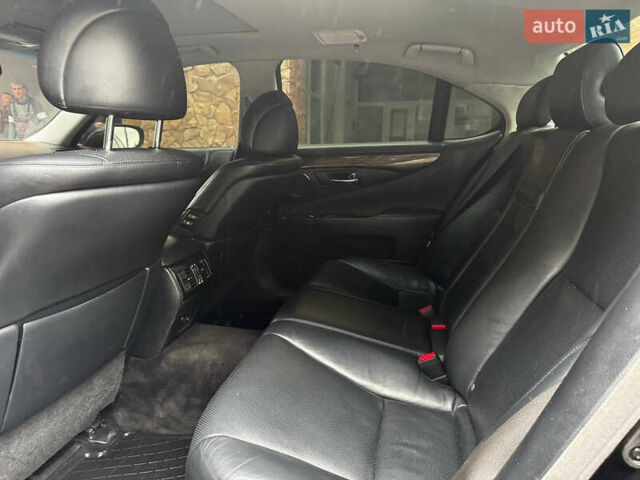 Чорний Лексус ЛС, об'ємом двигуна 4.6 л та пробігом 270 тис. км за 7700 $, фото 8 на Automoto.ua