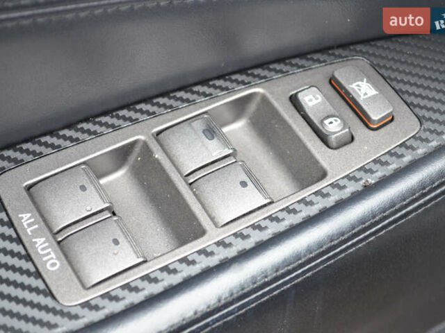 Черный Лексус ЛС, объемом двигателя 4.61 л и пробегом 275 тыс. км за 13900 $, фото 34 на Automoto.ua