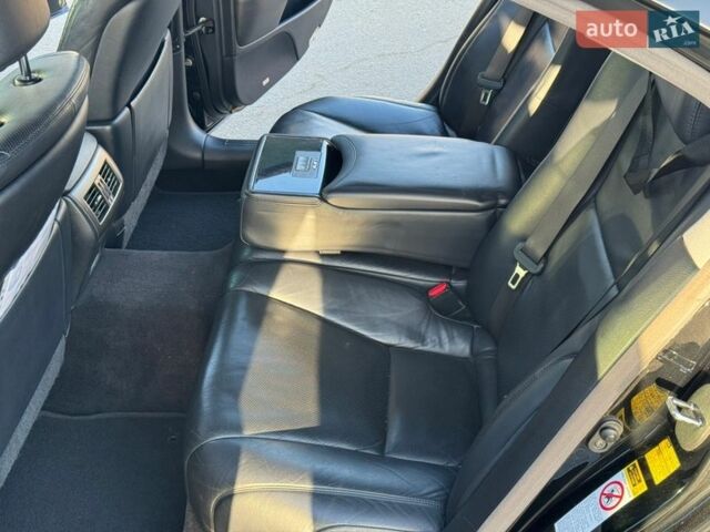 Черный Лексус ЛС, объемом двигателя 4.61 л и пробегом 373 тыс. км за 9300 $, фото 17 на Automoto.ua