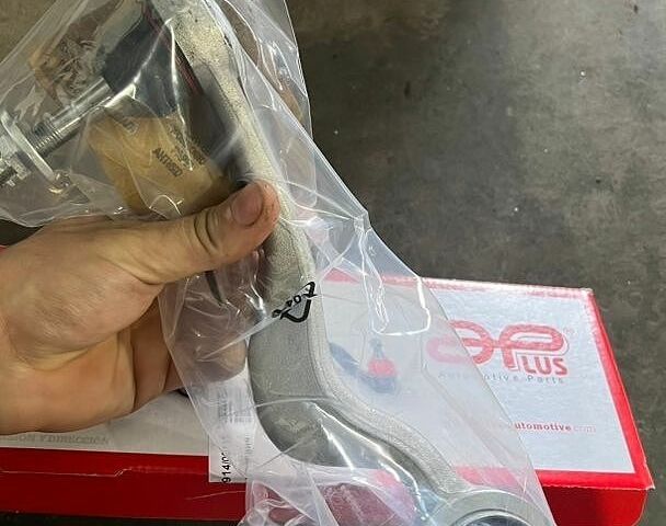 Черный Лексус ЛС, объемом двигателя 4.61 л и пробегом 390 тыс. км за 10500 $, фото 36 на Automoto.ua