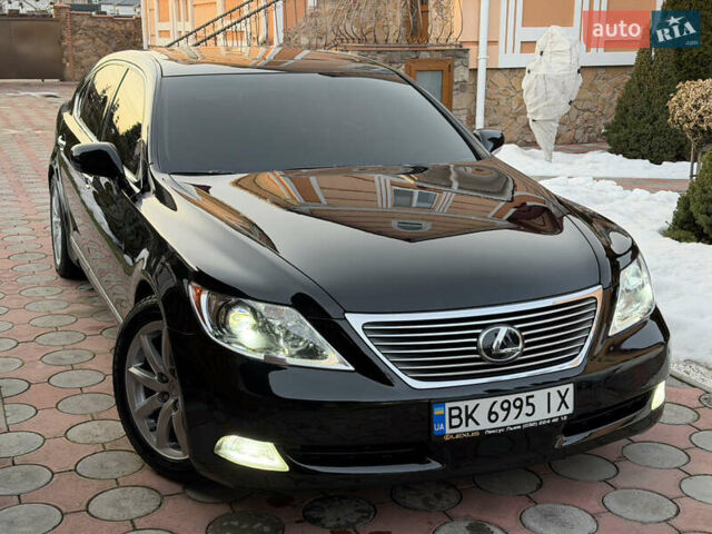 Черный Лексус ЛС, объемом двигателя 4.6 л и пробегом 236 тыс. км за 14999 $, фото 2 на Automoto.ua