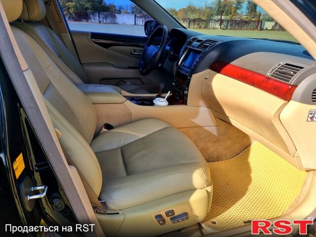 Чорний Лексус ЛС, об'ємом двигуна 4.6 л та пробігом 250 тис. км за 9300 $, фото 2 на Automoto.ua