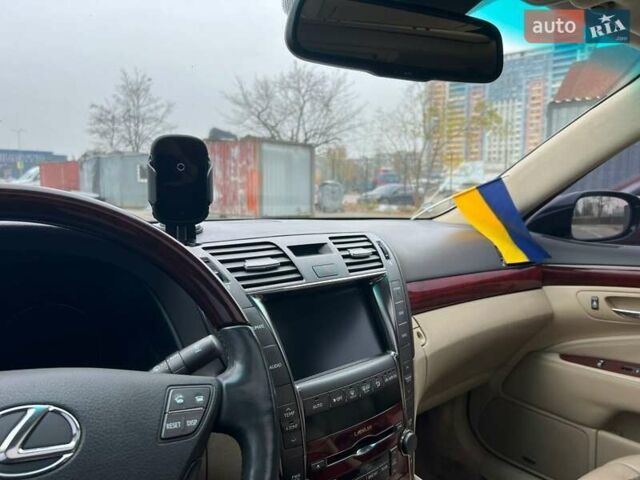 Черный Лексус ЛС, объемом двигателя 4.61 л и пробегом 259 тыс. км за 9507 $, фото 14 на Automoto.ua