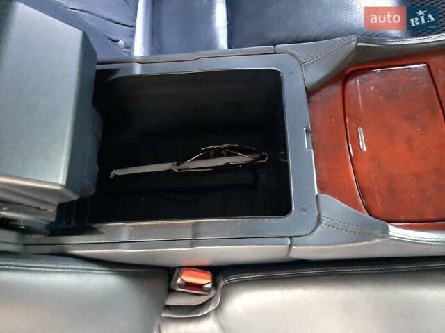 Черный Лексус ЛС, объемом двигателя 4.97 л и пробегом 229 тыс. км за 10800 $, фото 6 на Automoto.ua