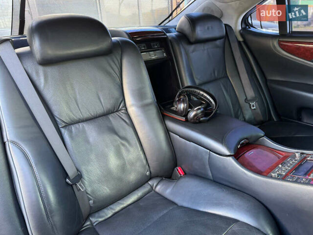 Чорний Лексус ЛС, об'ємом двигуна 4.6 л та пробігом 245 тис. км за 12700 $, фото 14 на Automoto.ua